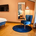 Livonia Apartman
