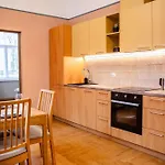 Livonia Daire *
