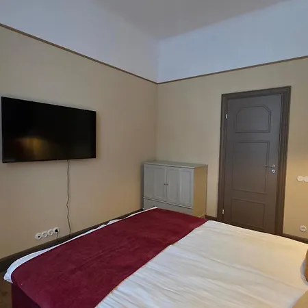 Livonia Апартаменты *